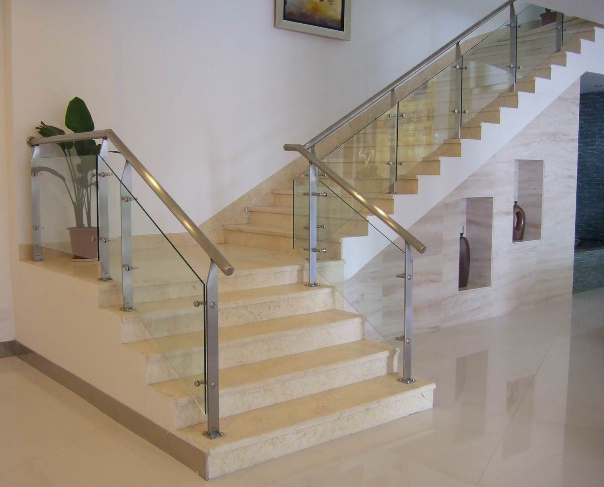 glass staircase balustrade height building regulations				